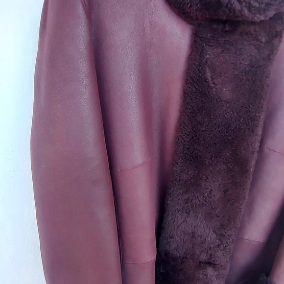 Akris Punto Burgundy Reversible Lamb Shearling Coat Size 6 nwt $3490 Current - Picture 6 of 16